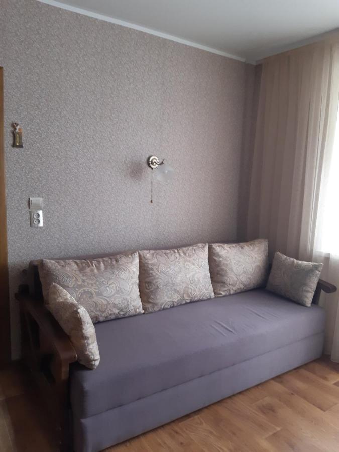 Appartement Однокімнатна à Chepetivka Extérieur photo