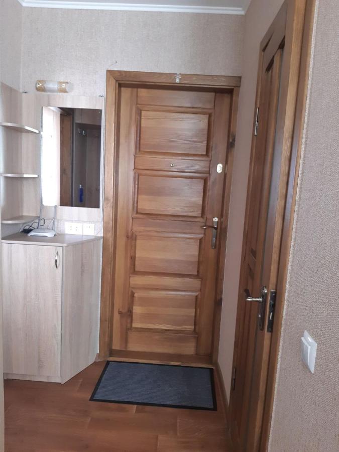 Appartement Однокімнатна à Chepetivka Extérieur photo